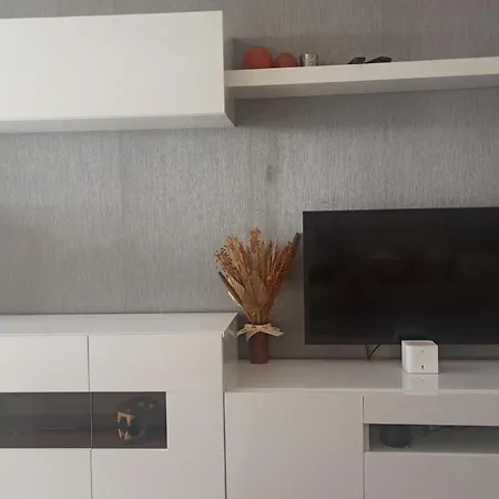 Lejlighed Ohana, Apartamento-parking Privado Gratis-centrico-wifi-ascensor-sin Cuestas-82m2 *