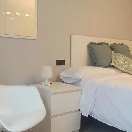 Ohana, Apartamento-parking Privado Gratis-centrico-wifi-ascensor-sin Cuestas-82m2 *