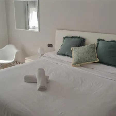 公寓 Ohana, Apartamento-parking Privado Gratis-centrico-wifi-ascensor-sin Cuestas-82m2 *